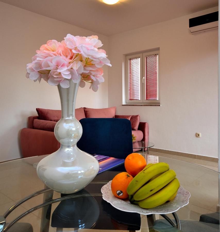 Stella Maris Apartments Водице Экстерьер фото